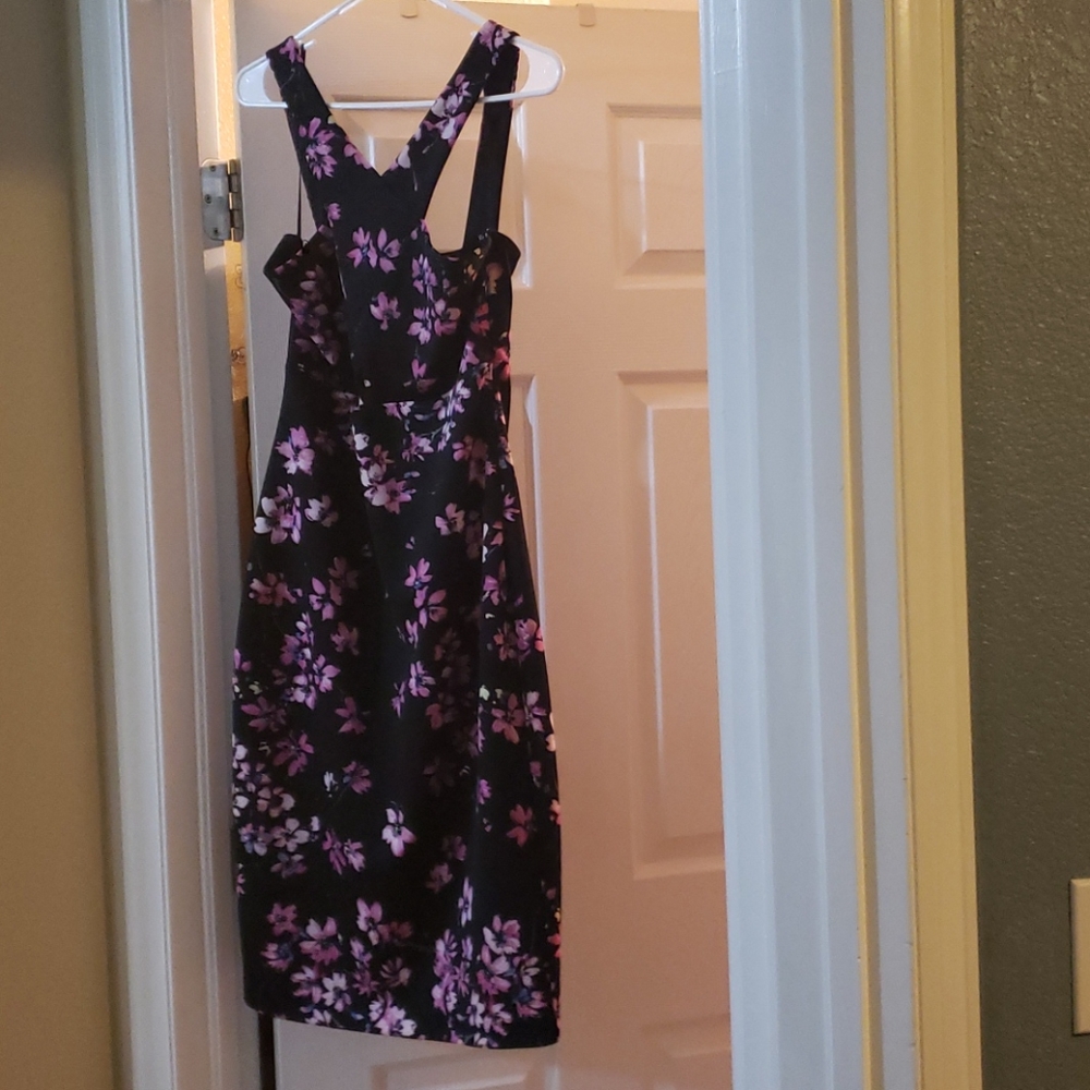 Bodycon printed cutout dress